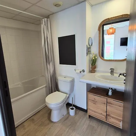 Апартаменти Le Pelerin - Clim - Vue - Gare *